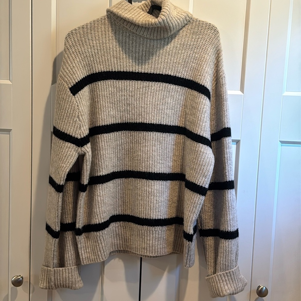 H&M golf neck sweater